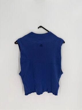 Courreges Mock Neck Embroidered Logo Ribbed Knitted Sleeveless Tank Top In Blue